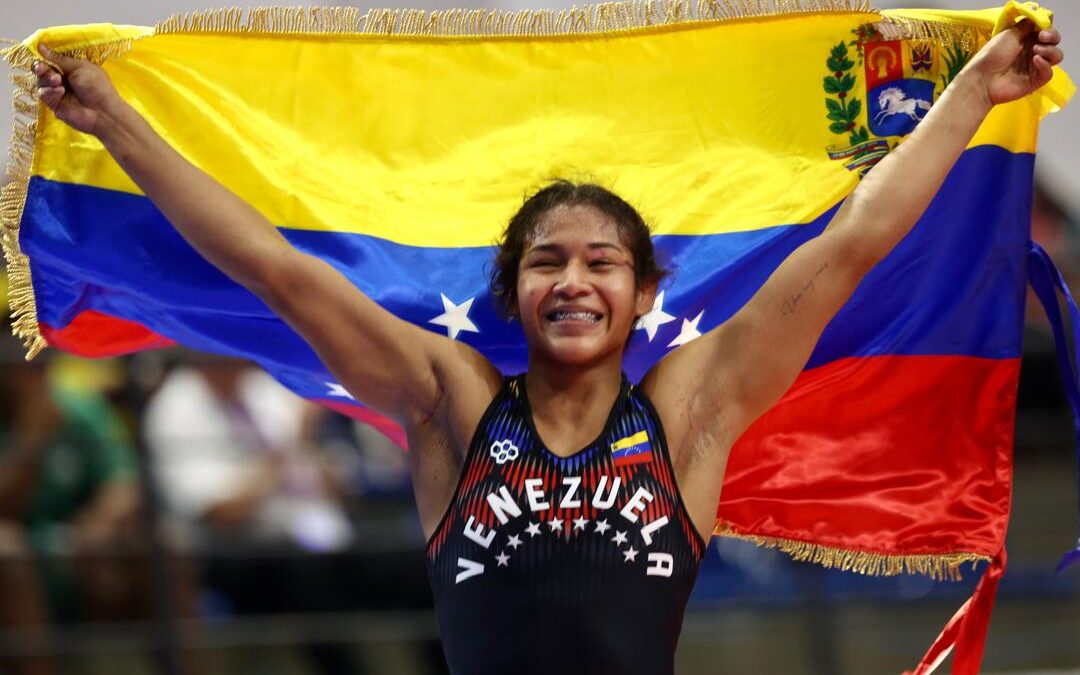 La lucha libre femenina fue un torrente de oro