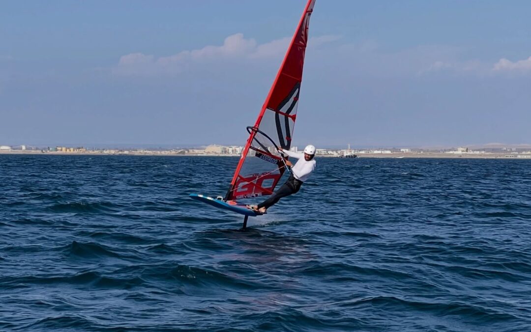 ‘Gollito’ Estredo invicto en el IQ Foil