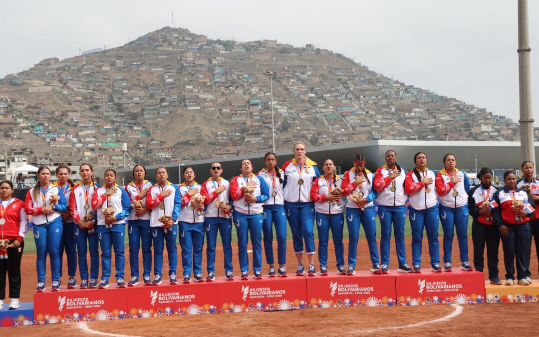 Venezuela gana invicta el softbol femenino