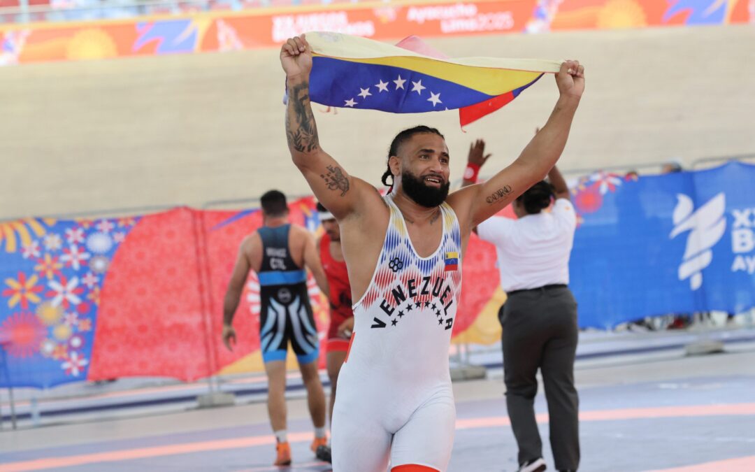 Lucha grecorromana se creció con cuatro doradas