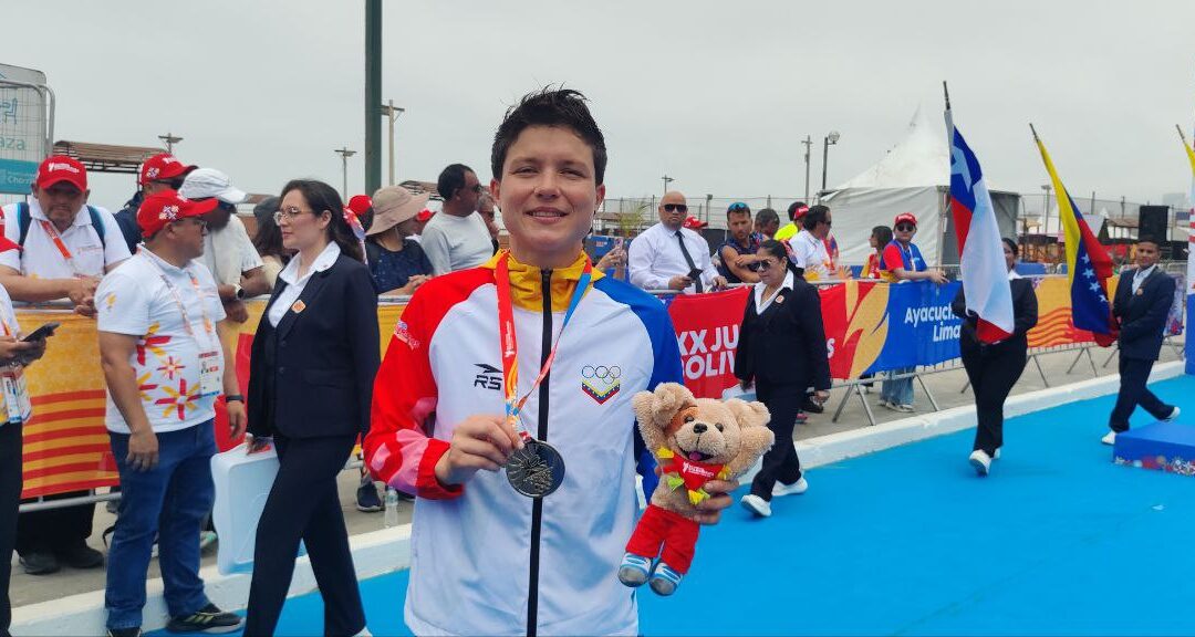 Rosa Martínez consolida 2025 con el oro bolivariano